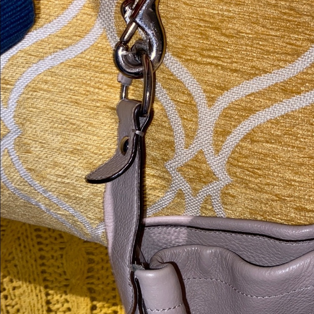 coach purse! - Picture 6 of 7